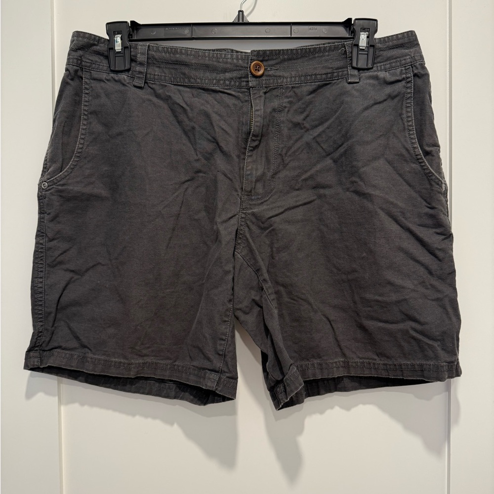 Columbia Men's Gray Casual Shorts